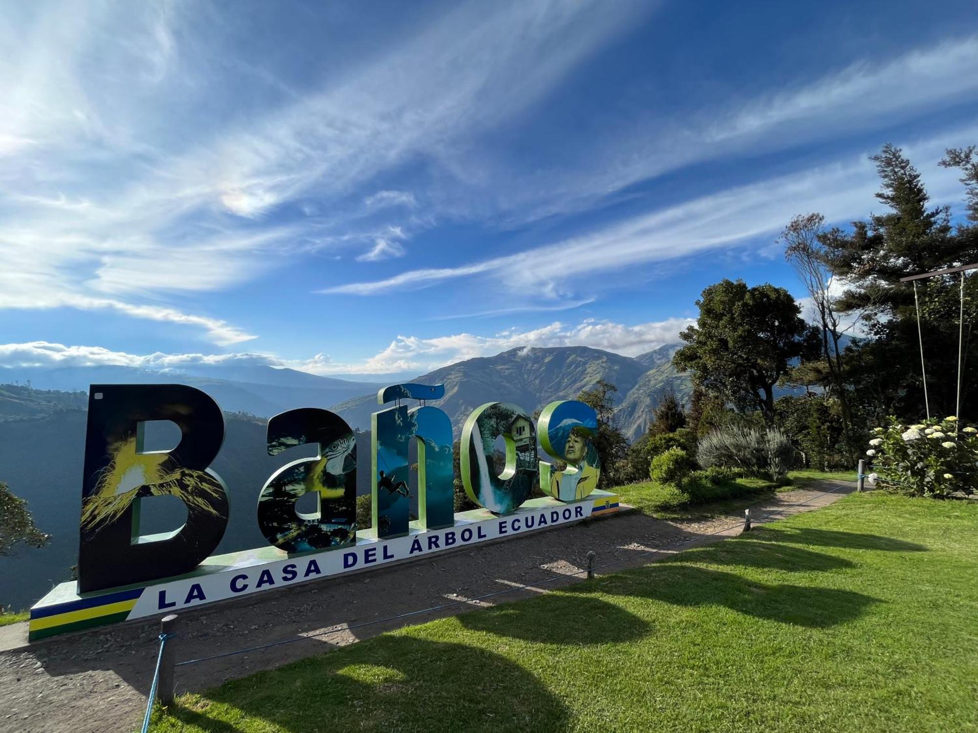 Premium Holiday Cabin - Spectacular Tungurahua Volcano View 바뇨스 외부 사진